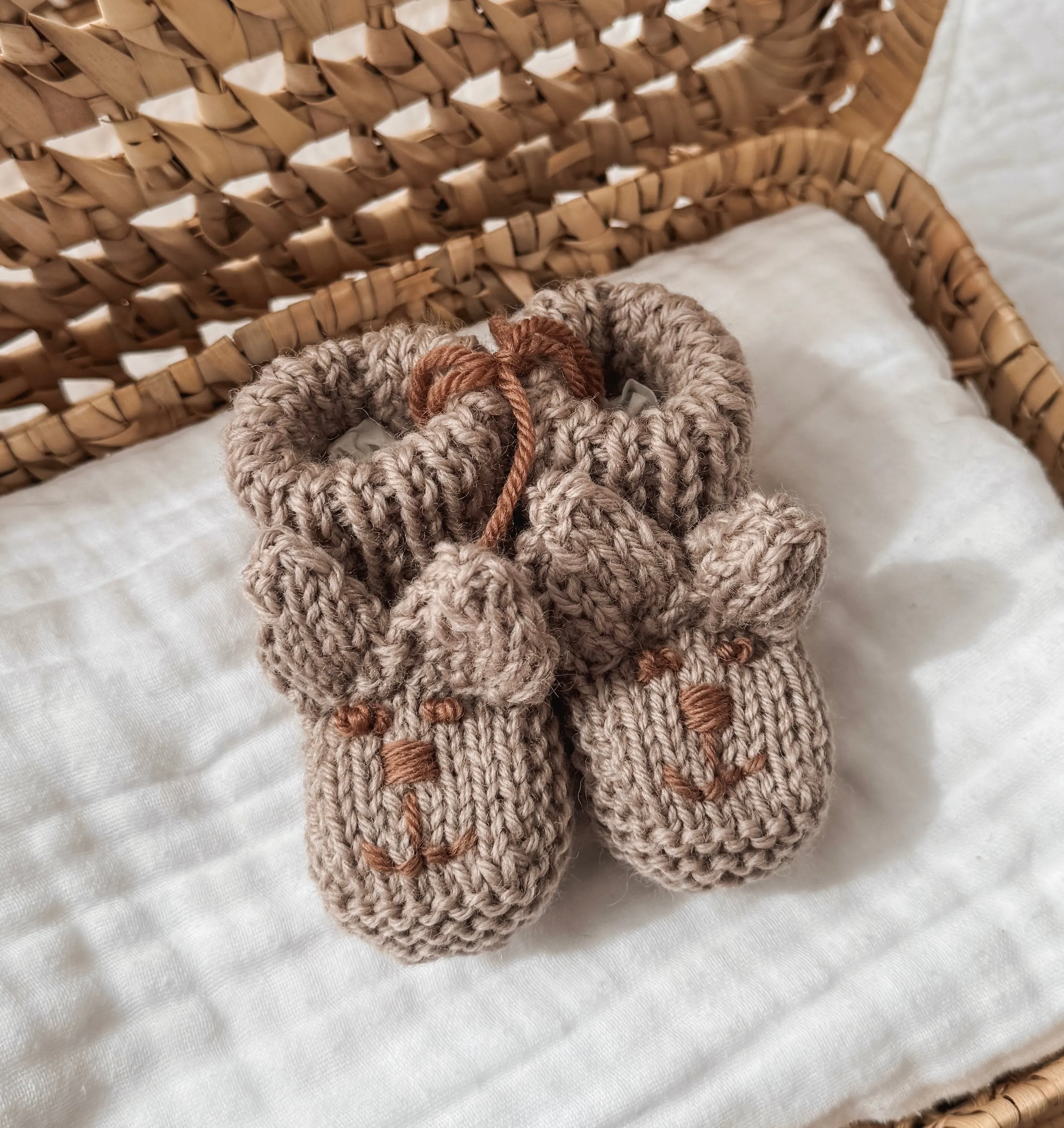 Baby Booties | Beige Bunny