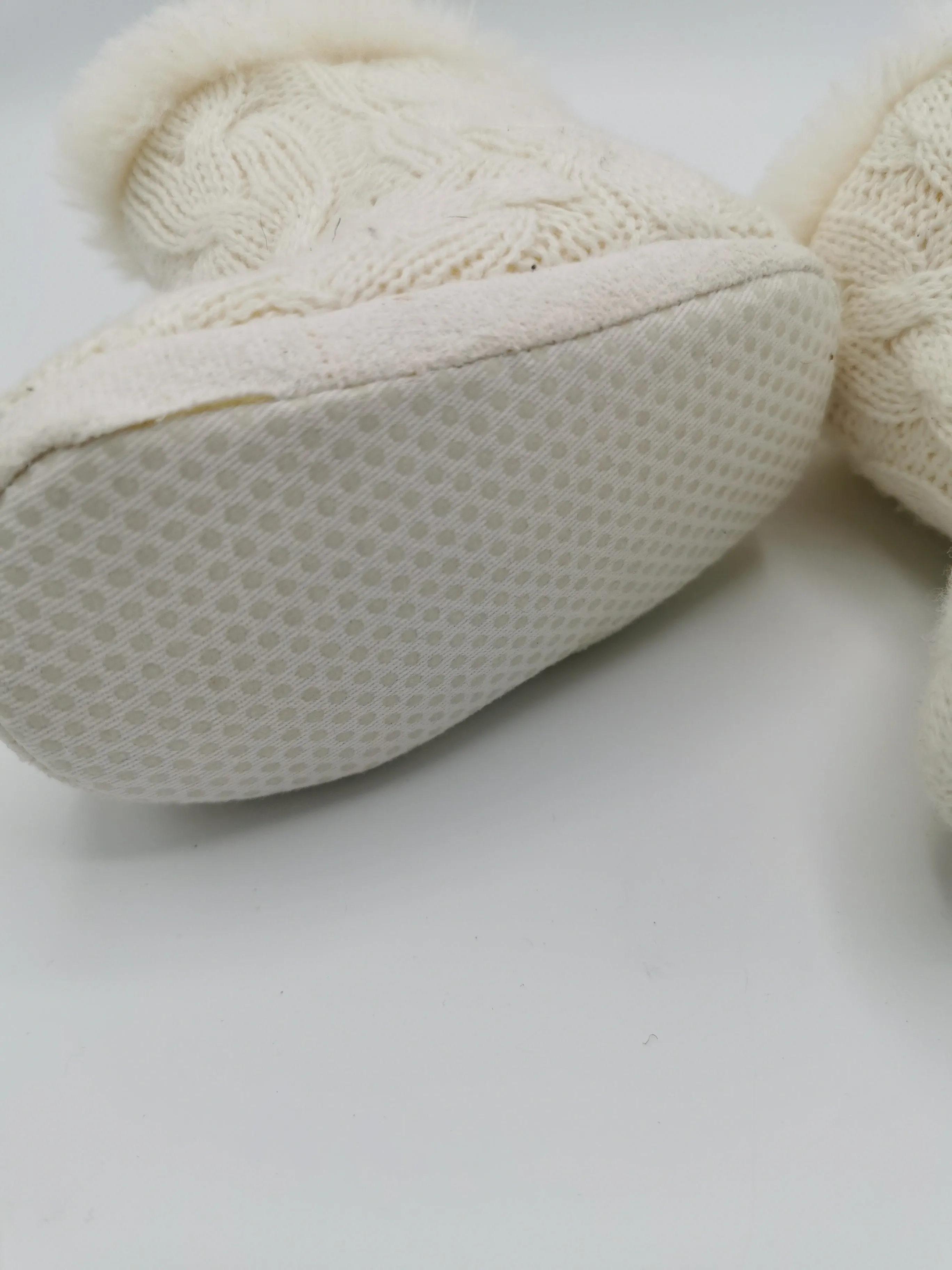 BABY GIRL SIZE (1/2 YEARS) Soft Cable Knit Indoor Slipper Booties EUC B2