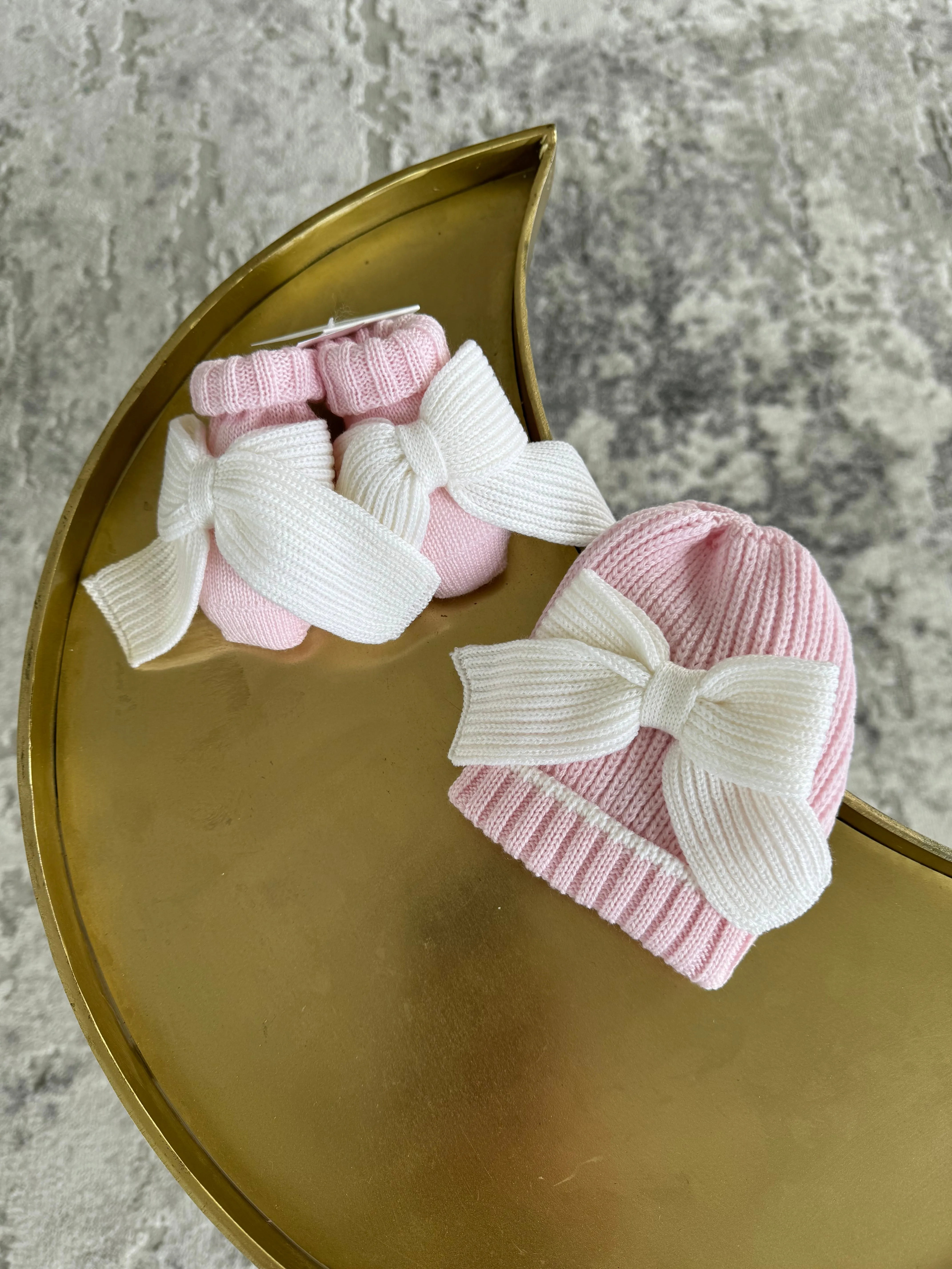 Beautiful knitted Merino wool Pink Baby girl hat with Bow details. (C)