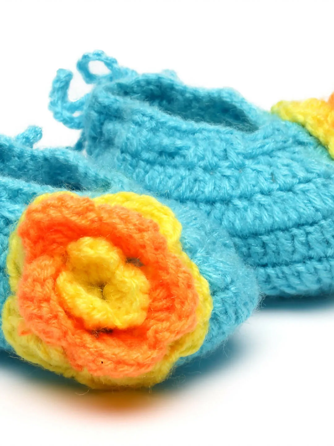 Chutput Kids Woollen Hand Knitted Flower Detailed Booties - Blue