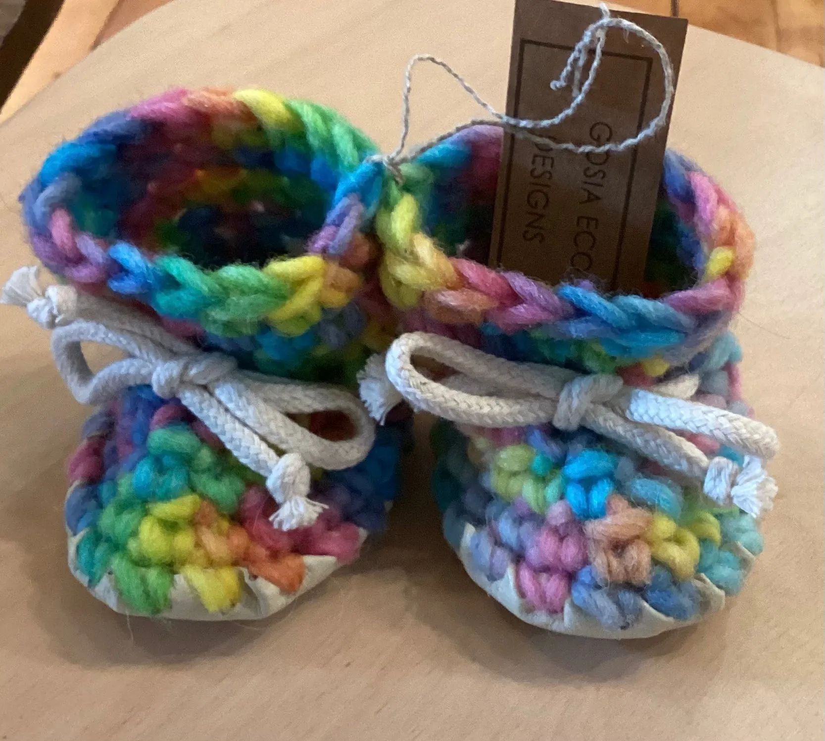 GE1-1660 Baby Knit Booties