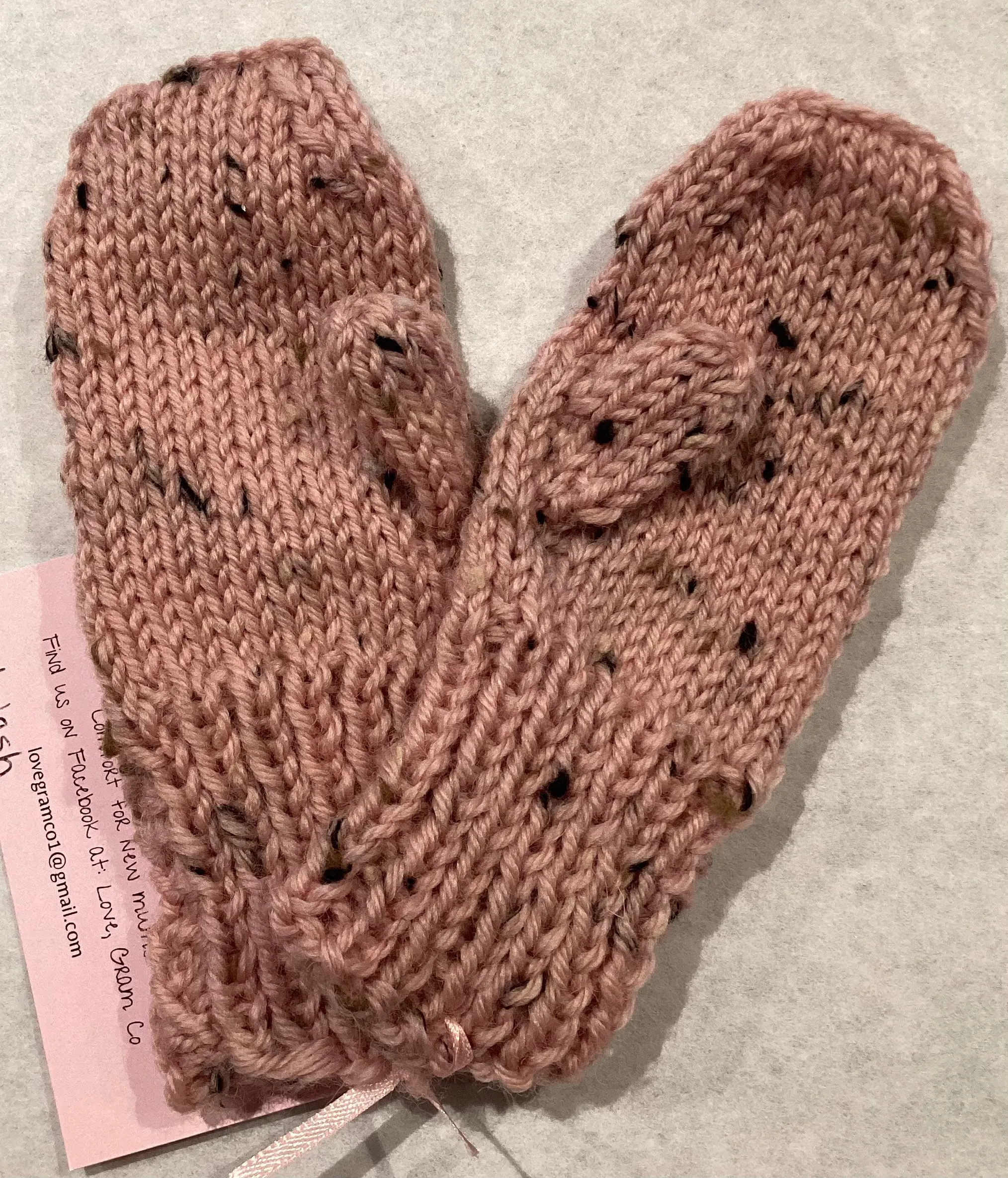 LG1-05A Hand Knitted Mittens w Thumbs