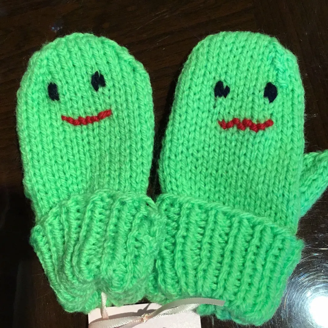 LG1-05A Hand Knitted Mittens w Thumbs