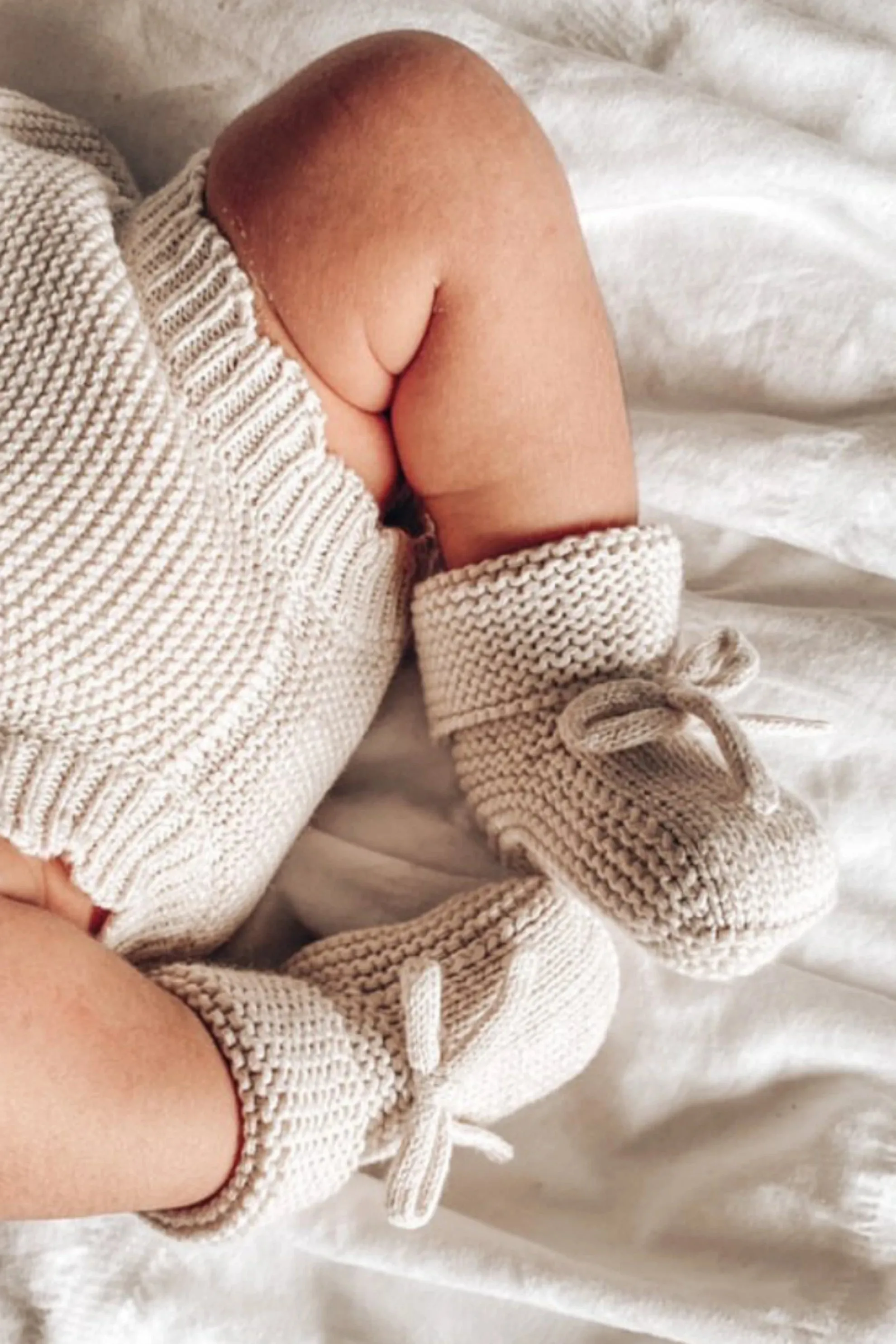 Organic Cotton Newborn Booties - Oat