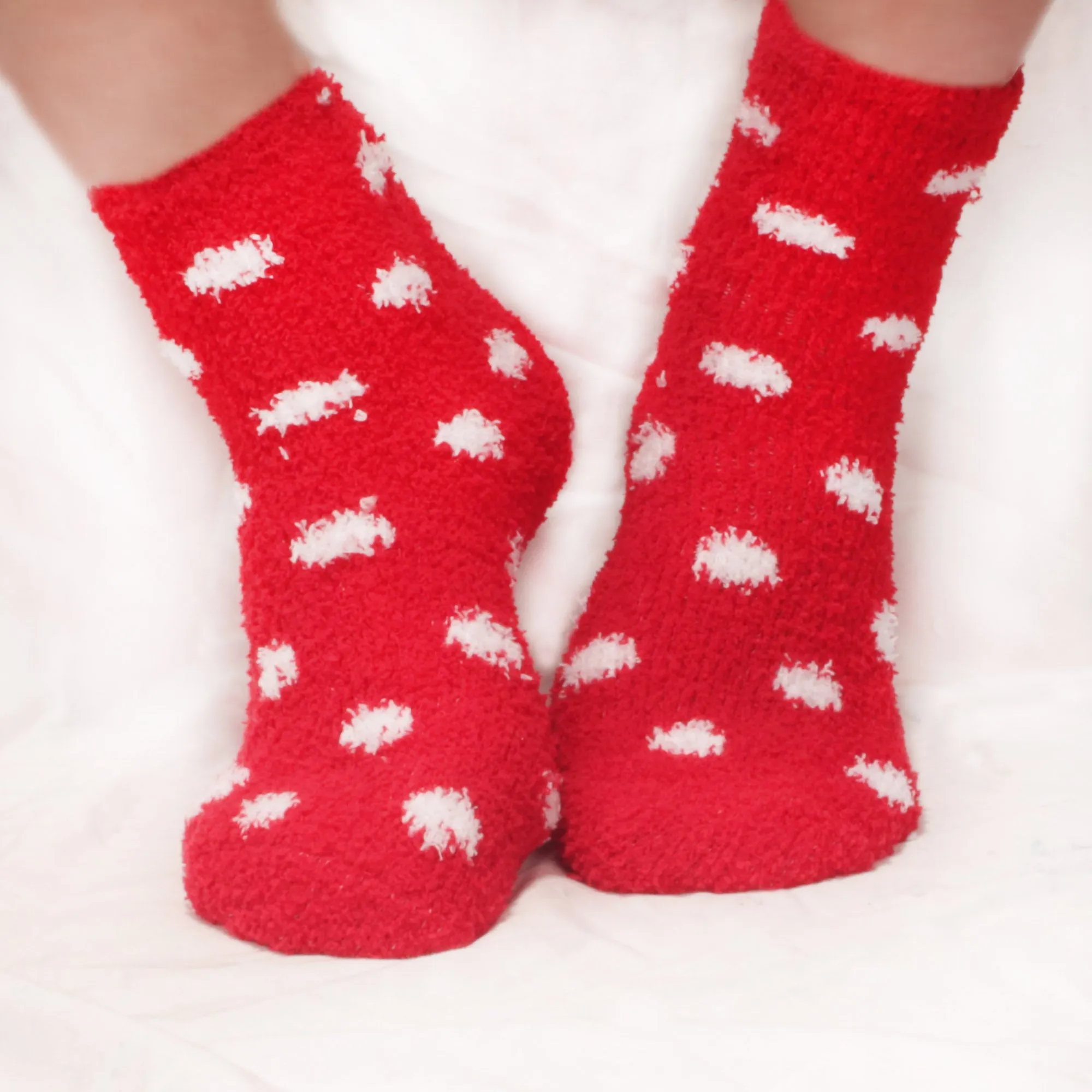 Women's Fuzzy Polka Dots Socks - 8 Pair
